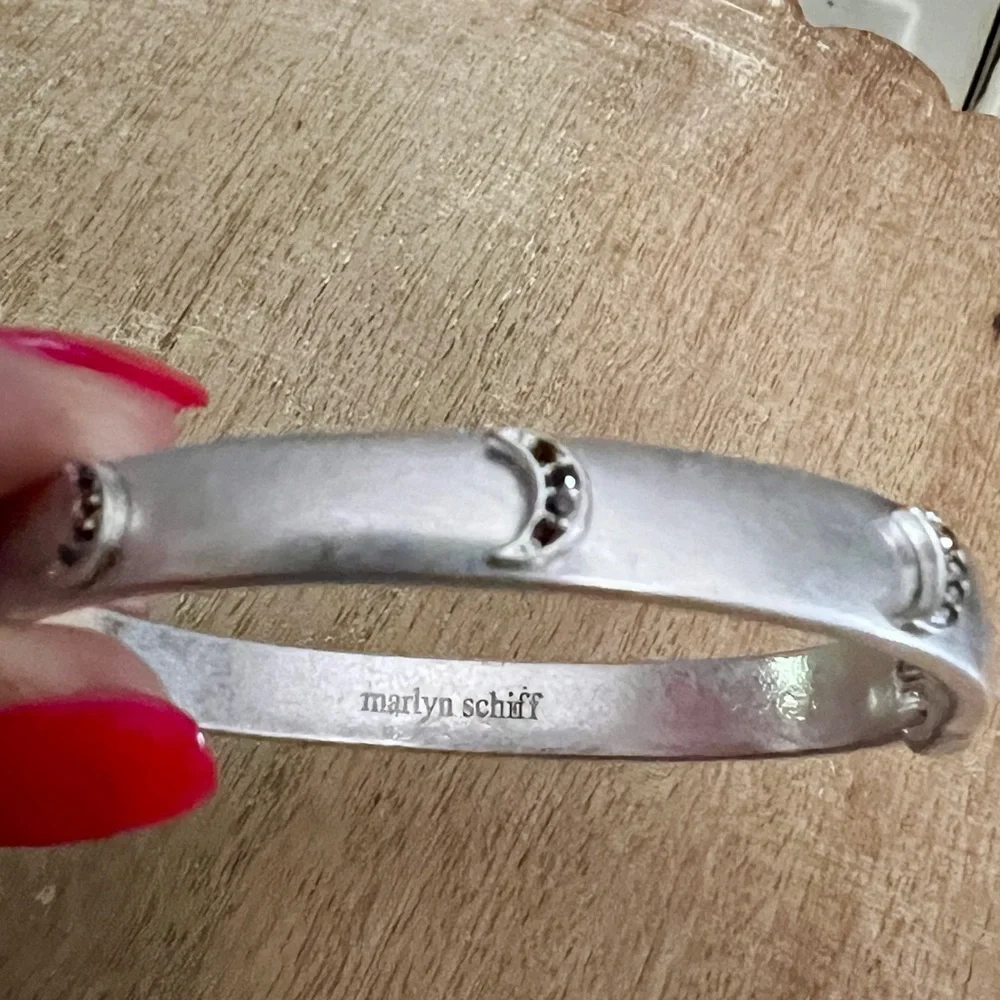 NEW MARLYN SCHIFF Crystal Moon Dance Hinged Bangle Bracelet in Silver Tone 7.25”